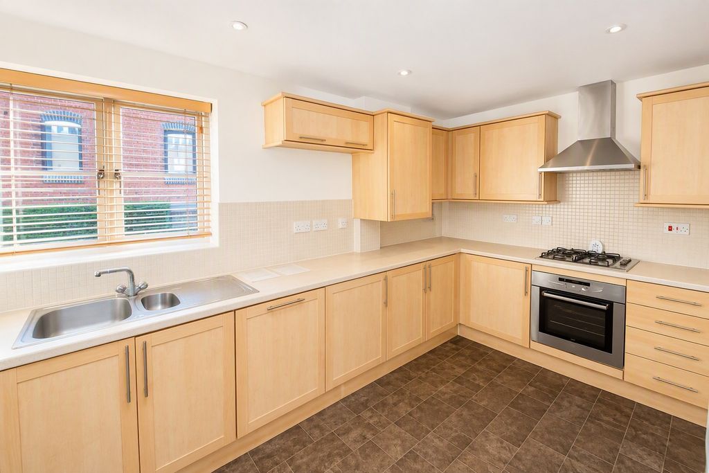 Property photo 2 of 3