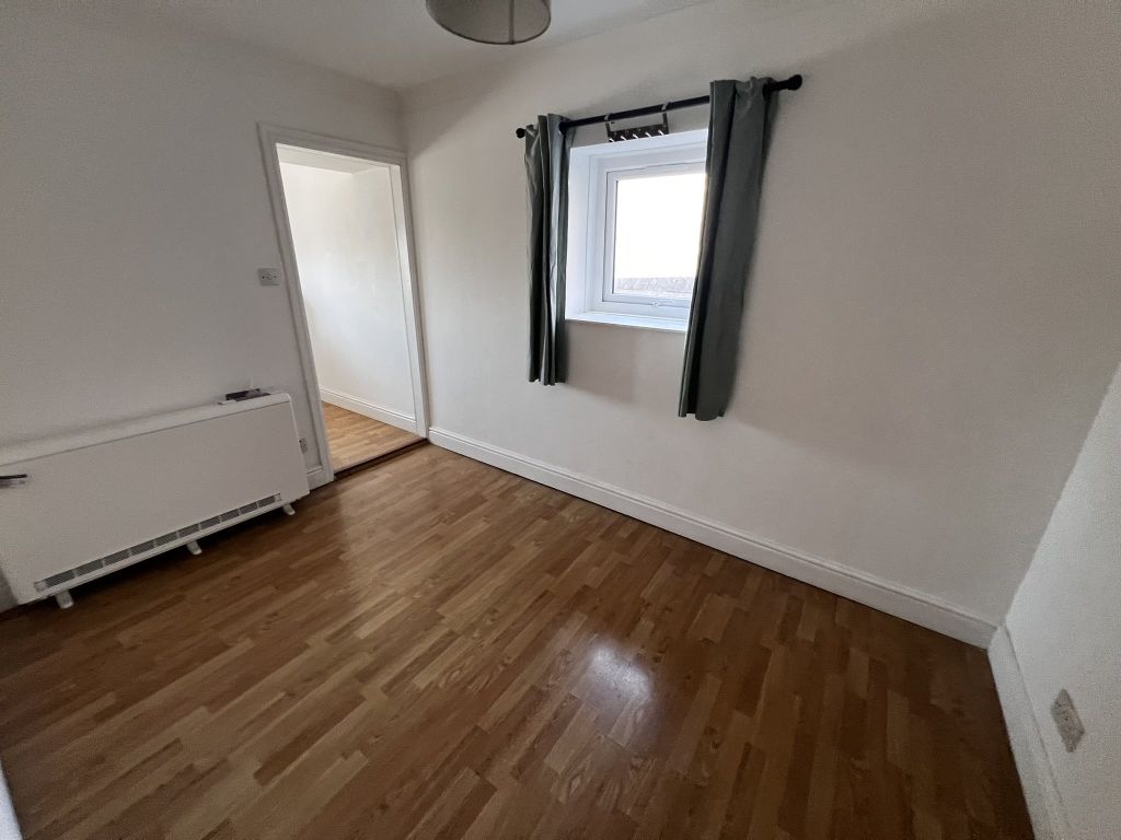 Property photo 3 of 5 Img_3003