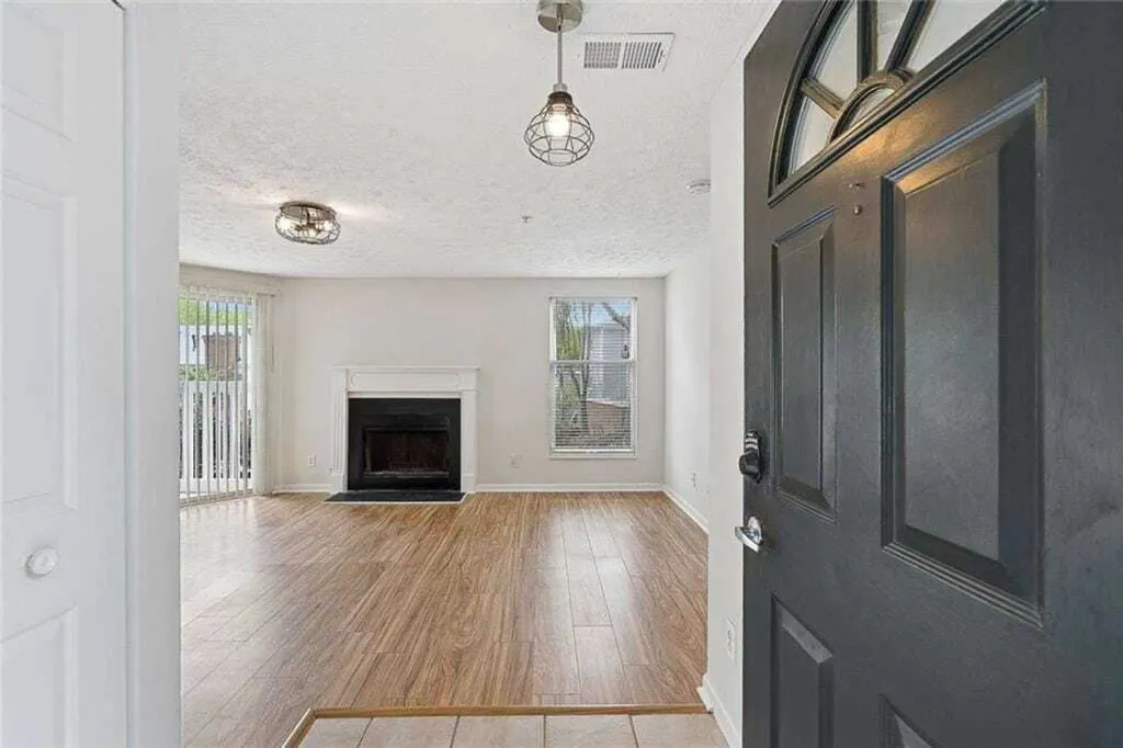 Property photo 2 of 31 <Alttext/>