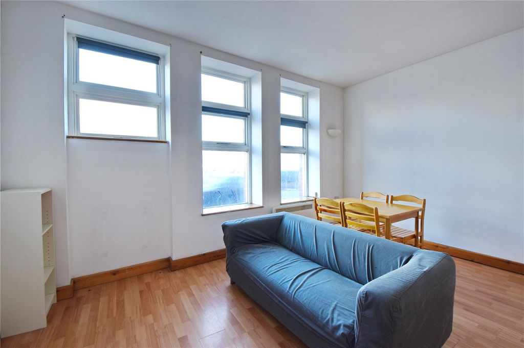 Property photo 2 of 8 Picture No. 02