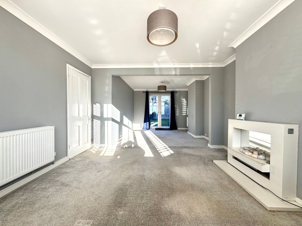 Property photo 3 of 13 Gallery