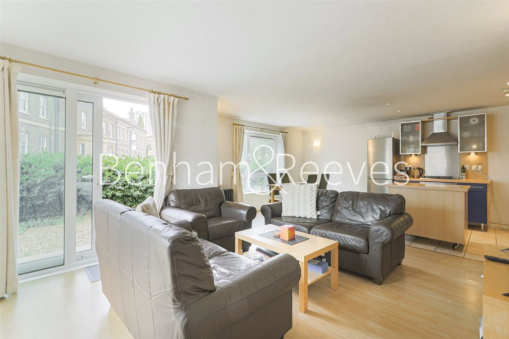 Property photo 1 of 18 Picture No. 11