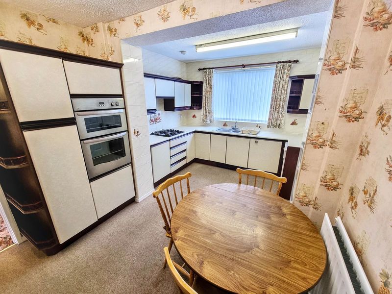 Property photo 3 of 13 Photo 12