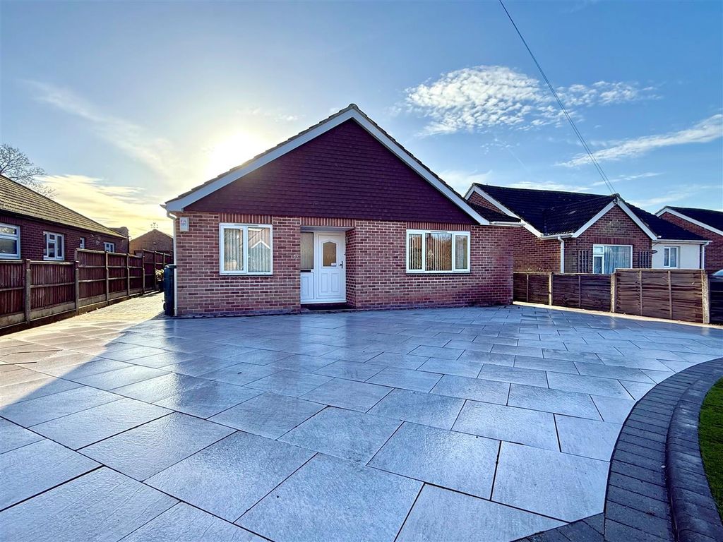 Property photo 1 of 17 Front 3.Jpg