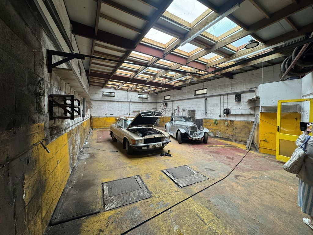 Property photo 2 of 11 Img_0058.Jpg