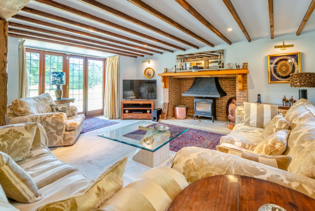 Property photo 2 of 16