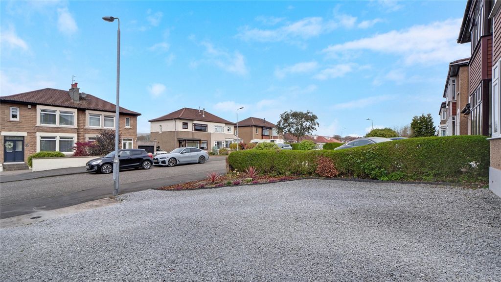 Property photo 2 of 17 Picture No. 02