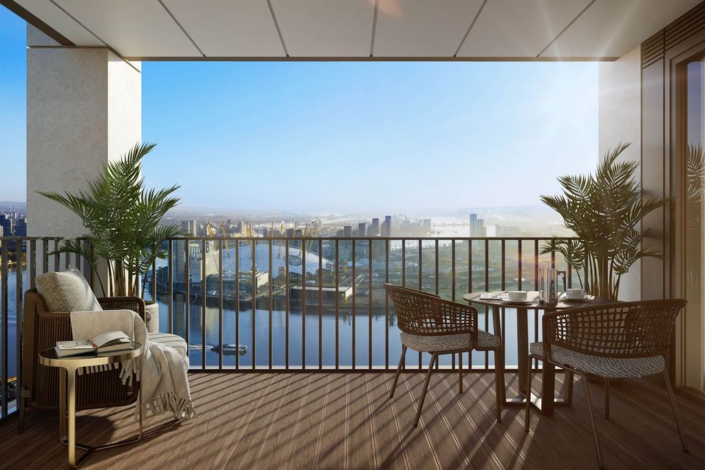 Property photo 1 of 11 Balcony