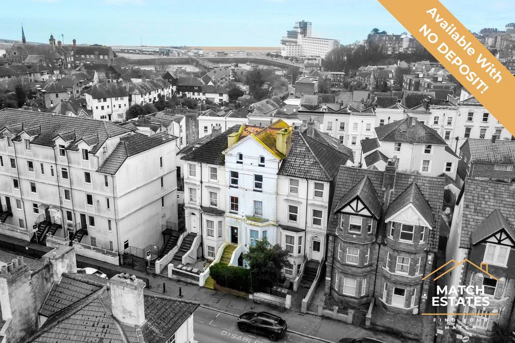 Property photo 1 of 8