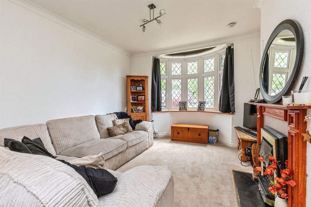 Property photo 3 of 18