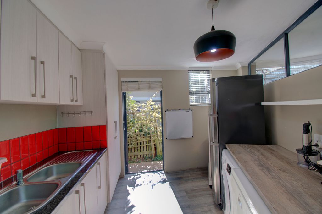 Property photo 3 of 30
