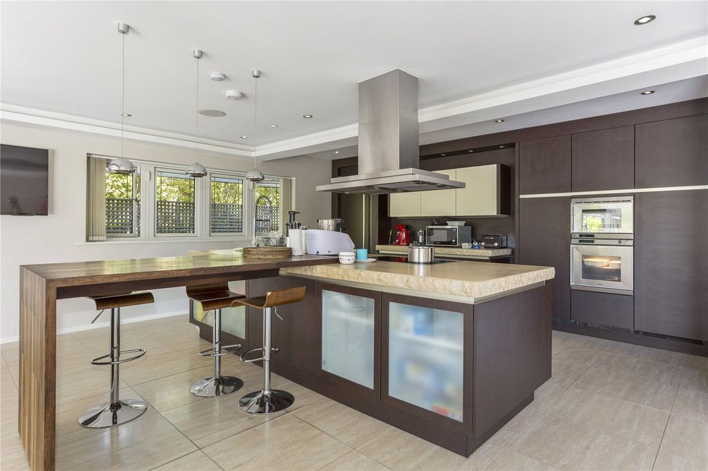 Additional image 5 of 5 bed detached house to rentRappax Road, Hale, Altrincham, Greater Manchester WA15