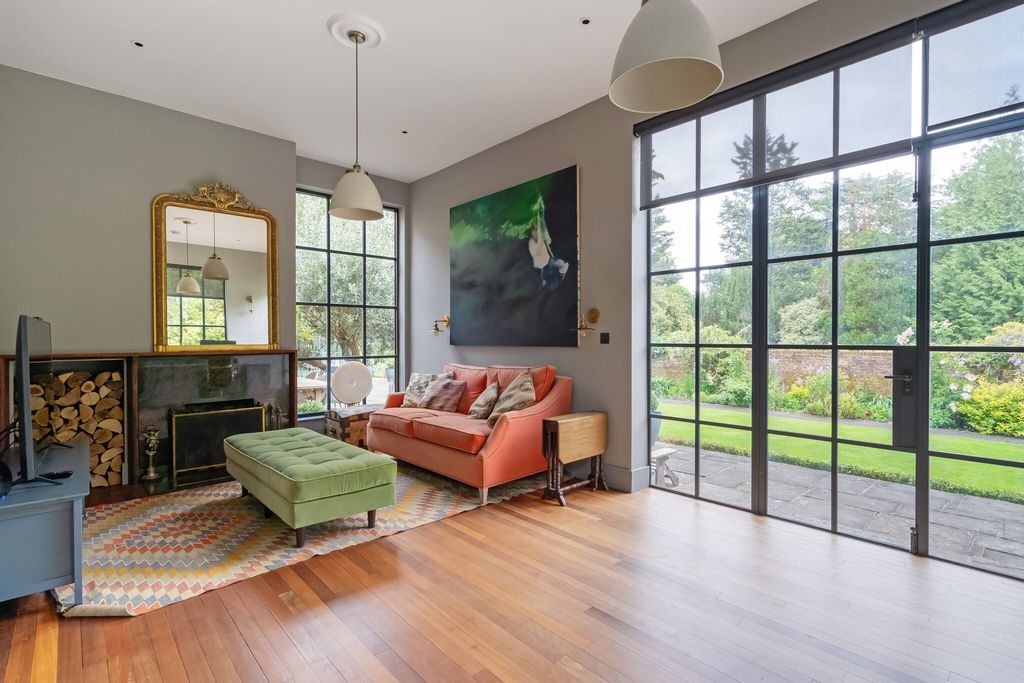Additional image 7 of 5 bed detached house for saleFurze Platt Road, Maidenhead SL6