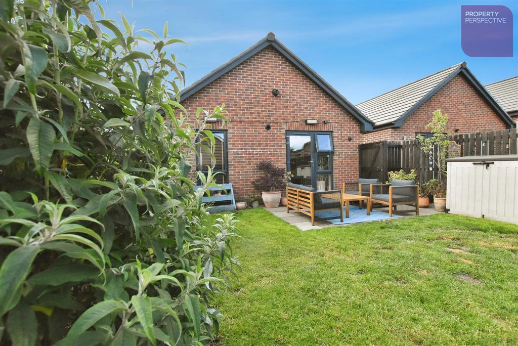 Property photo 3 of 15 Rear Gardens