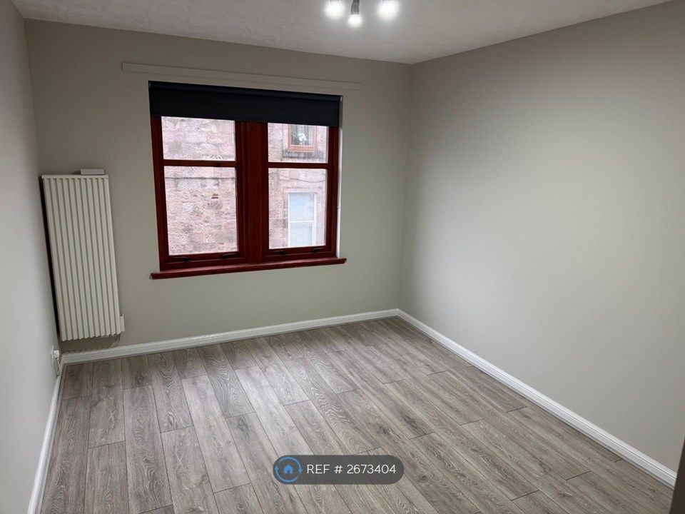 Property photo 3 of 14 Bedroom 1