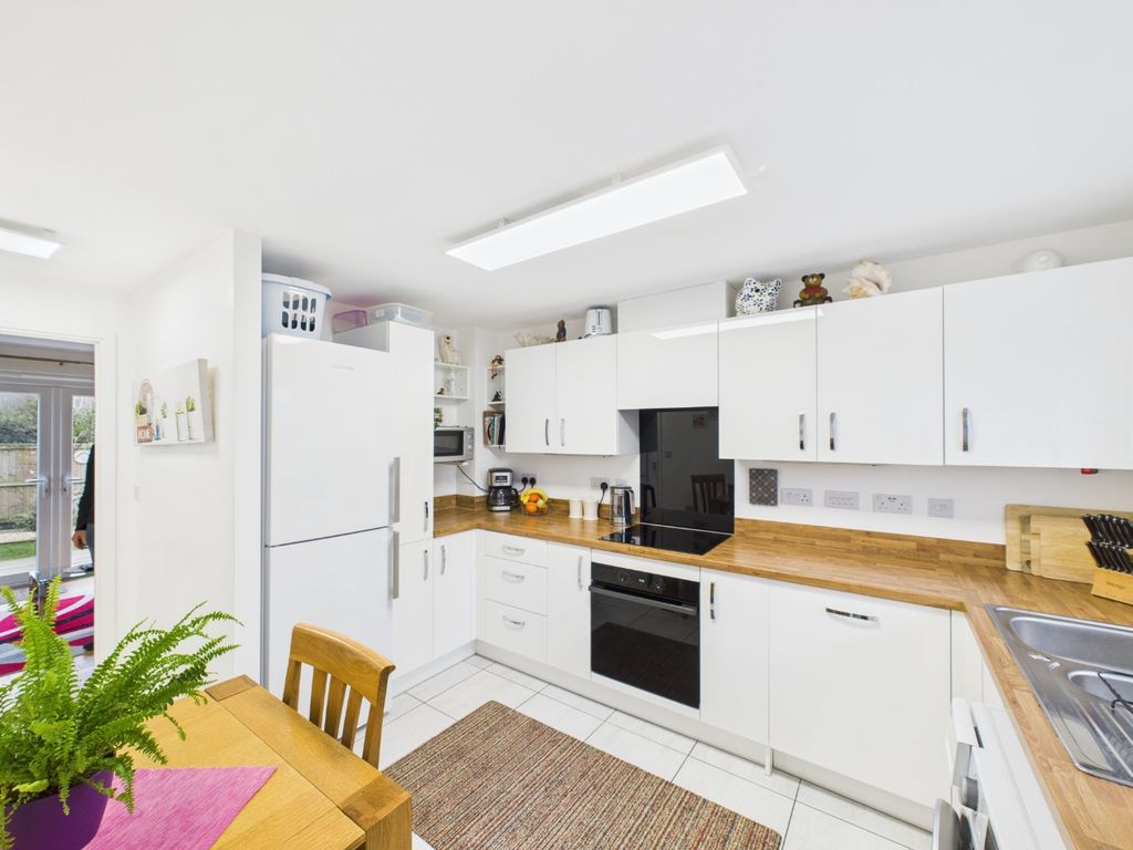 Property photo 3 of 17 4833107