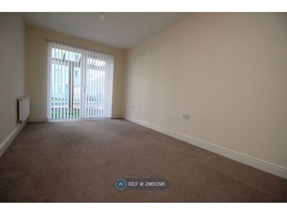 Property photo 1 of 6 Bedroom 1