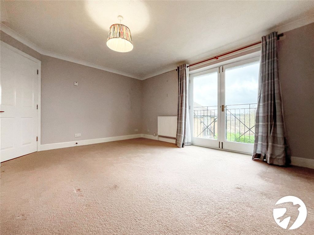 Property photo 3 of 12 Picture No. 06