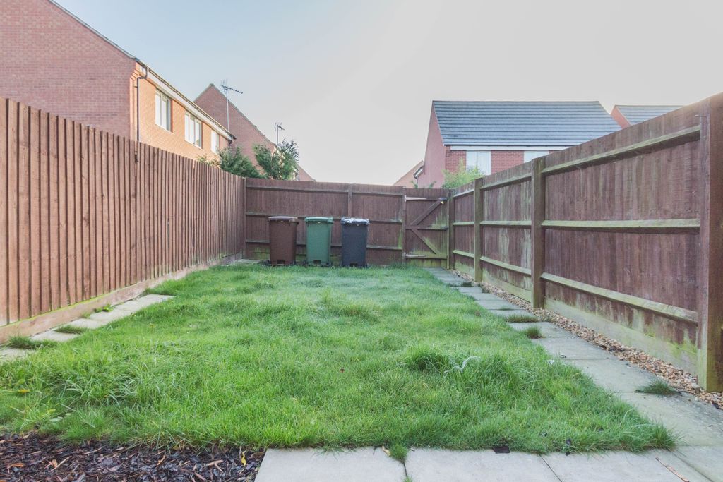 Property photo 3 of 8 Rear Garden