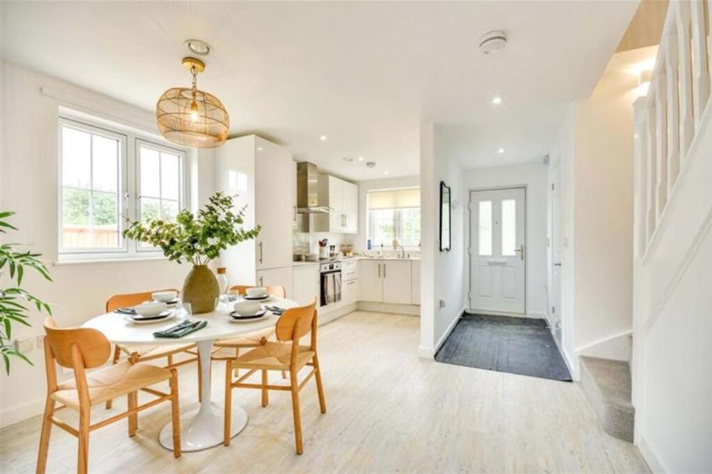 Property photo 2 of 18 Picture 2