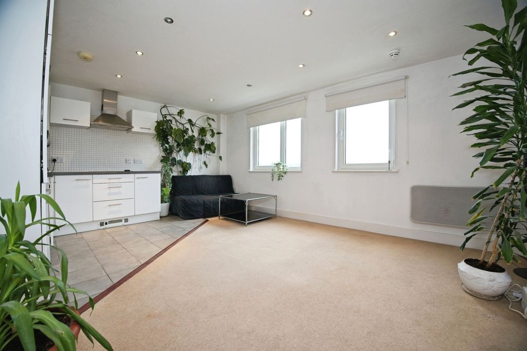 Property photo 1 of 20 Living/Dining Area