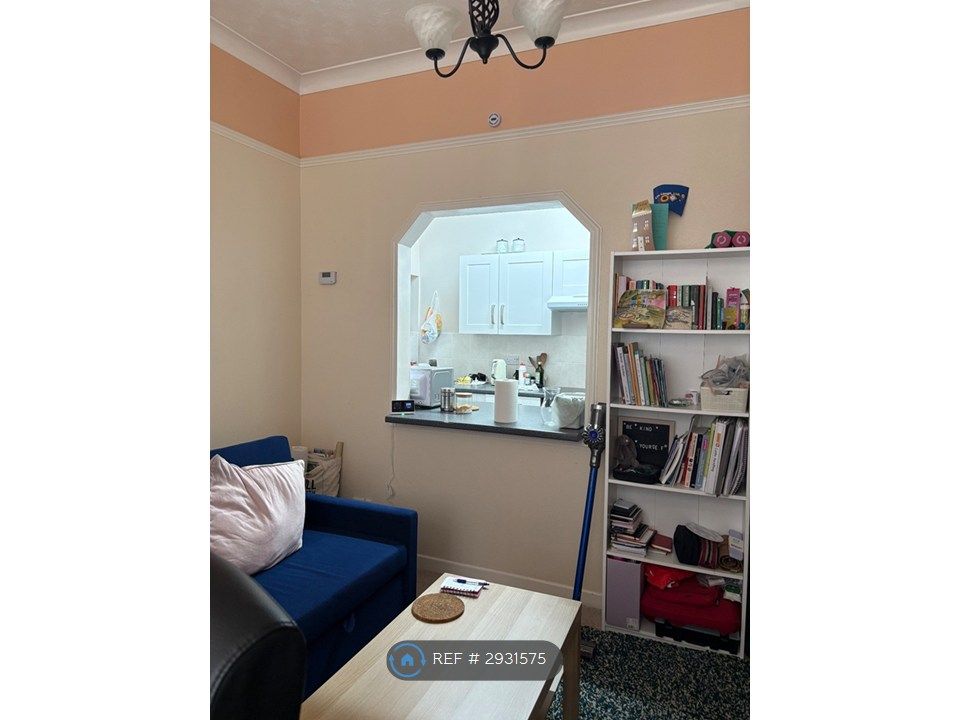 Property photo 3 of 11