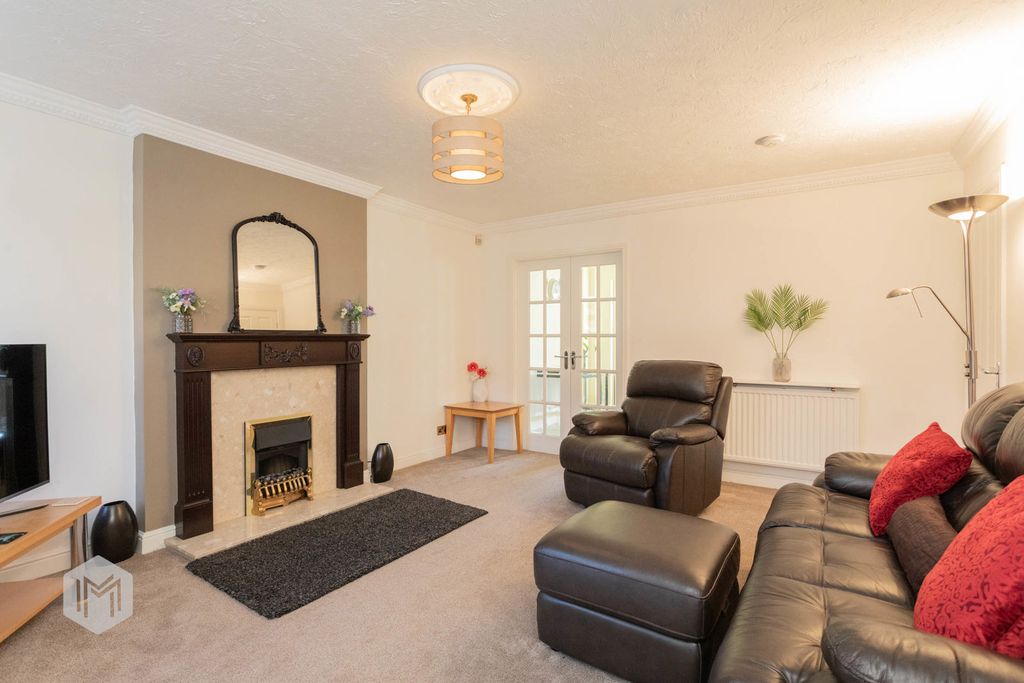 Property photo 3 of 34 Photograph