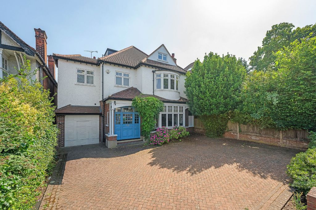 Property photo 1 of 19 Picture No. 03