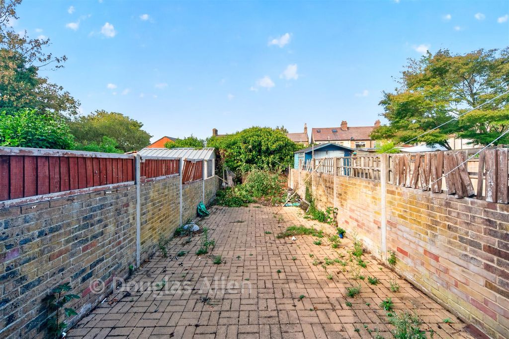 Property photo 1 of 11 Rear Garden
