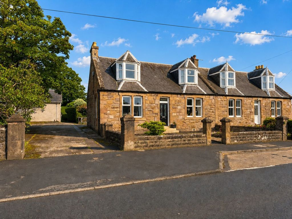 Property photo 1 of 30
