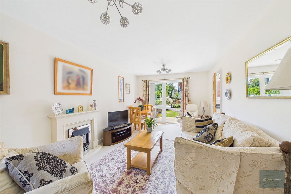 Property photo 2 of 10 Picture No. 12