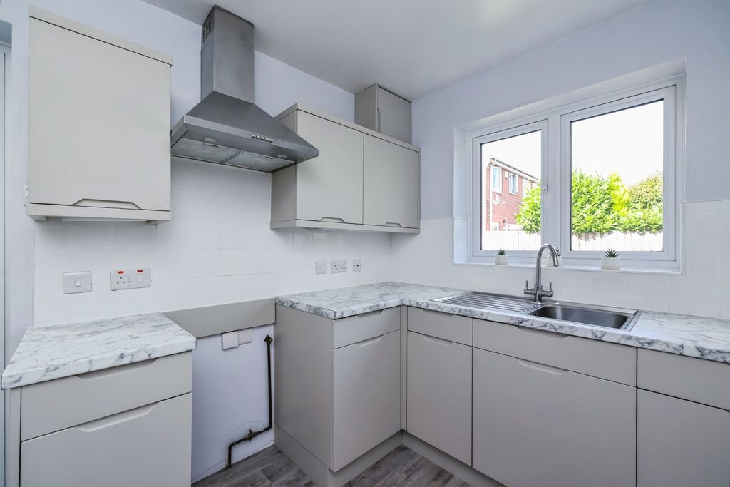 Property photo 3 of 19 Pbox-Img.Jpg