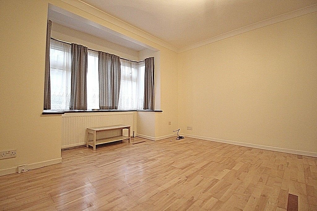 Property photo 2 of 7 Gallery