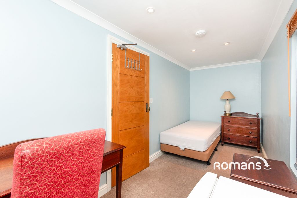 Property photo 1 of 12 Photo