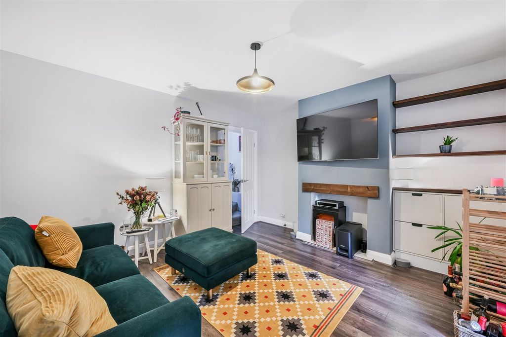 Property photo 2 of 11 Reception Room