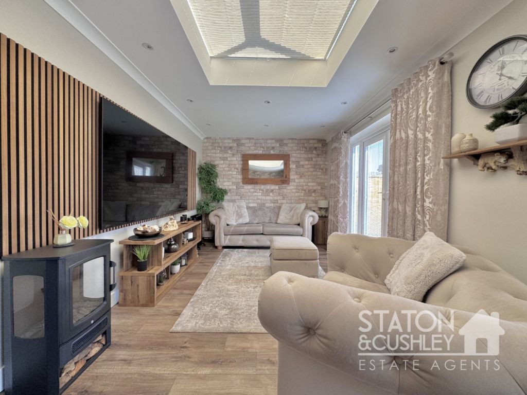 Property photo 3 of 33