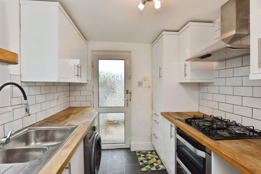 Property photo 3 of 17