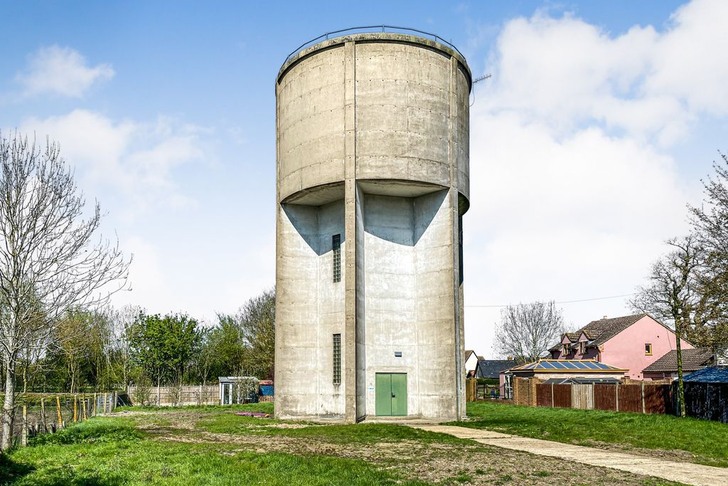 Property photo 1 of 8 Perry Water Tower, The Drive, Perry, Huntingdon Pe28 0Ss