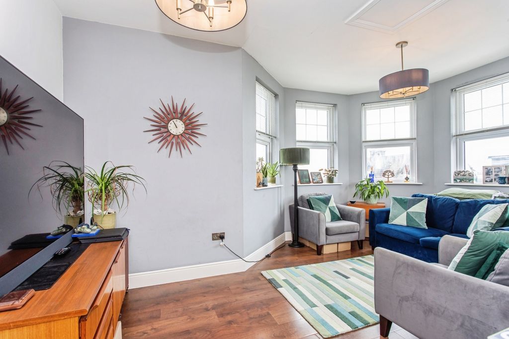 Property photo 2 of 20 Reception Area