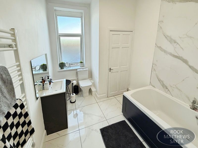 Property photo 3 of 6 Photo 1