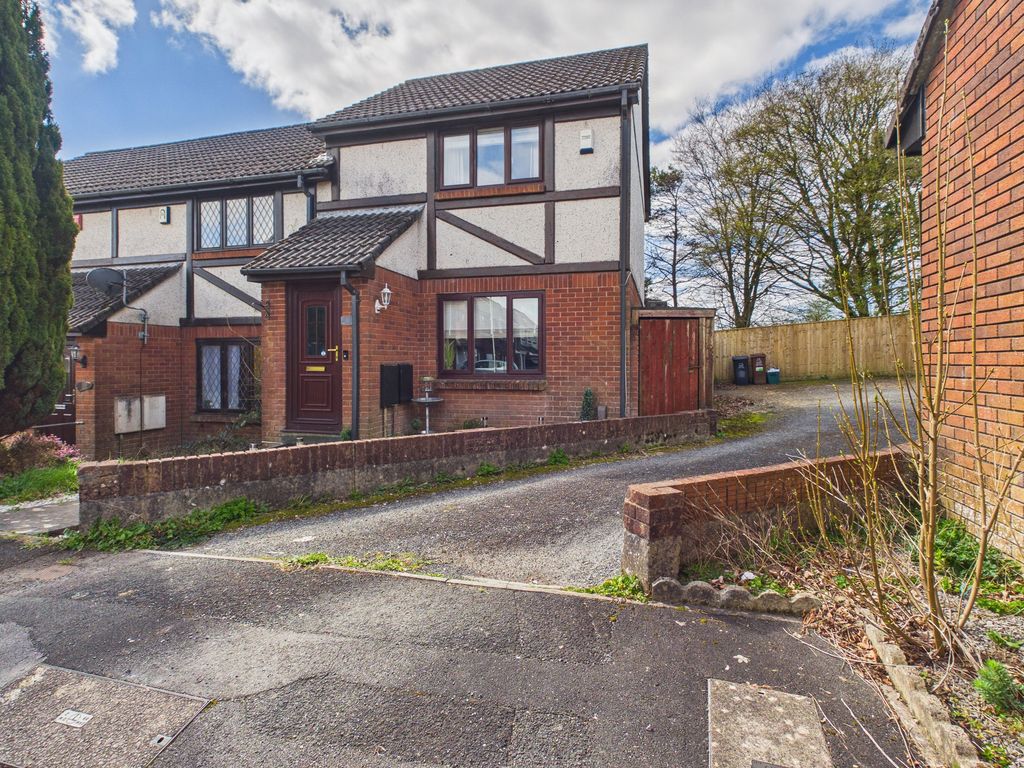 Property photo 1 of 20