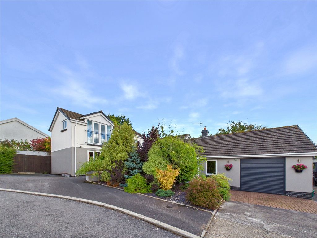 Property photo 2 of 27 Picture No. 77