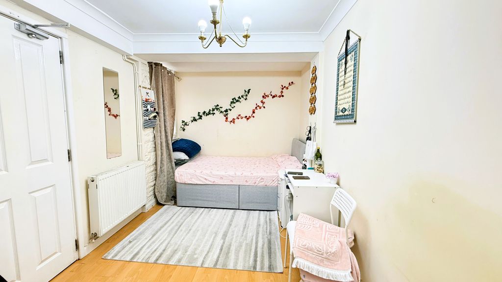 Property photo 1 of 4