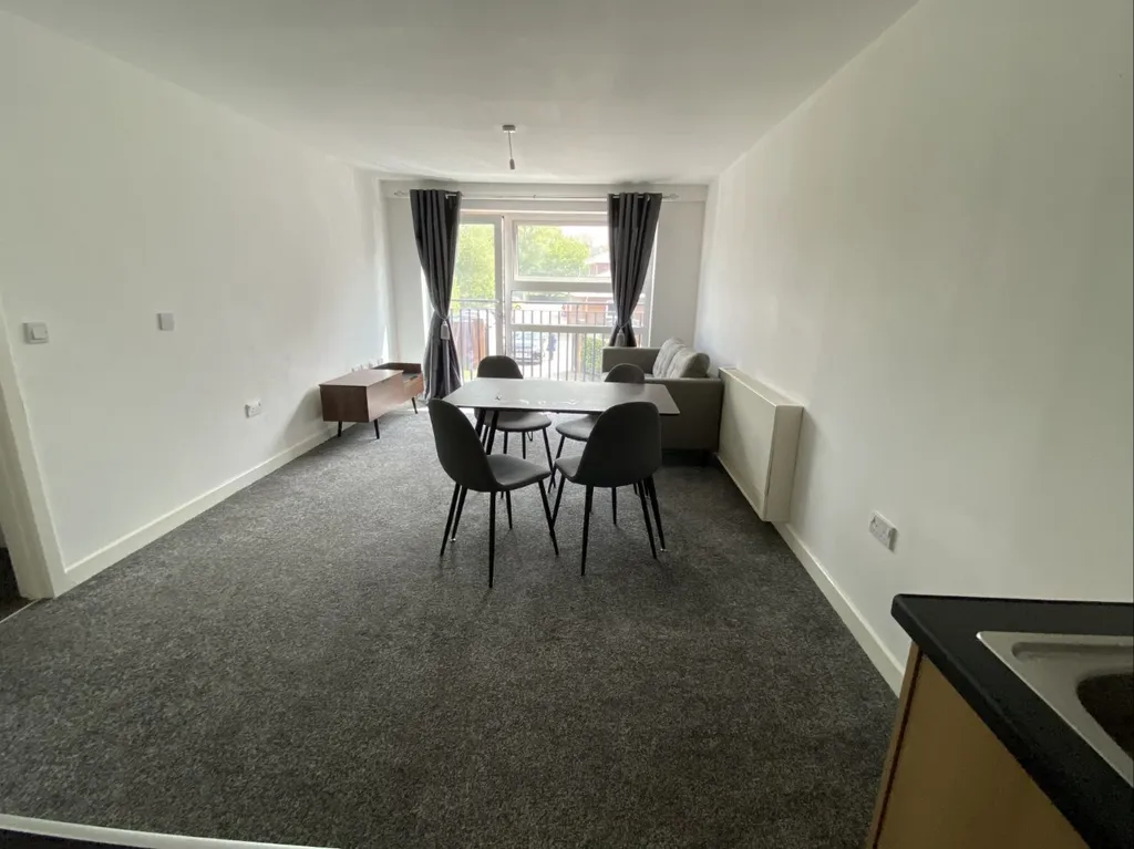 Property photo 2 of 6