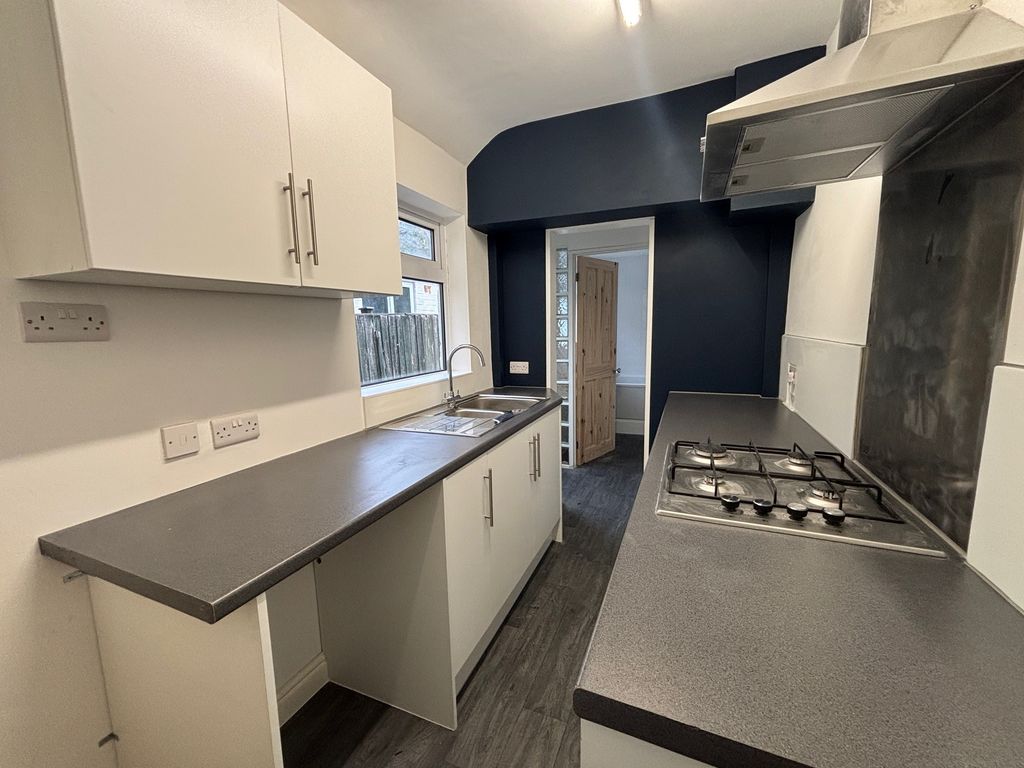 Property photo 1 of 12 Image