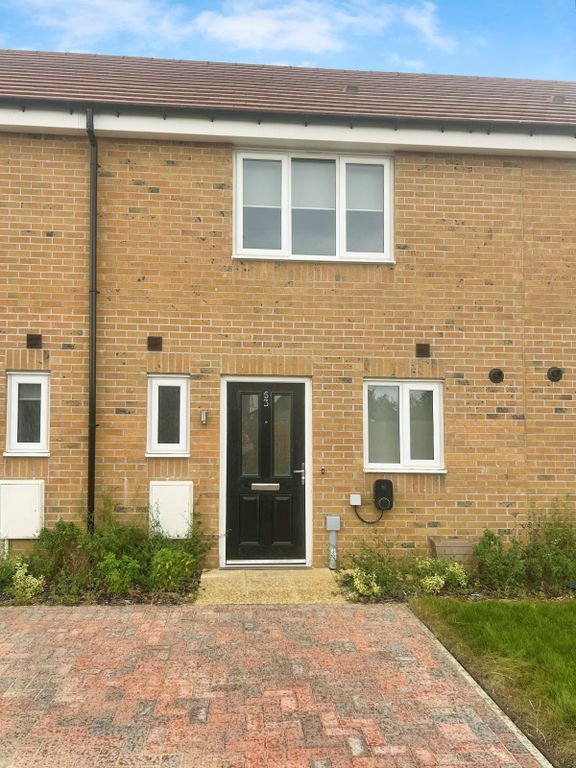 Property photo 1 of 7 Front