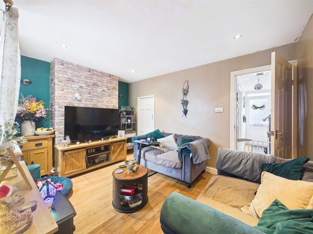 Property photo 2 of 9 Picture No. 06