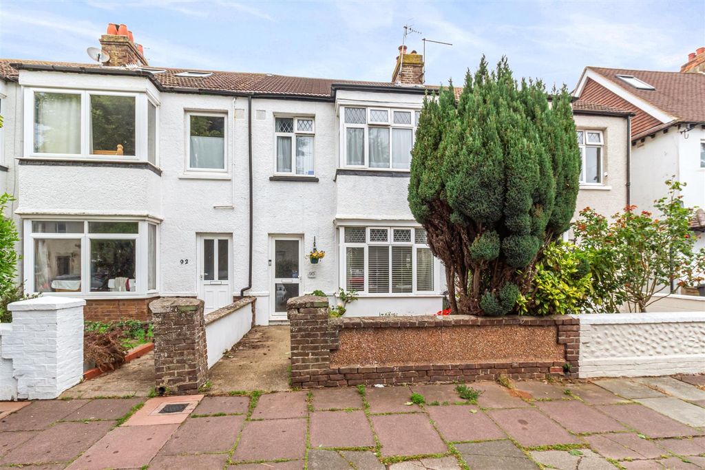Property photo 1 of 14 Bulkington Avenue, 90-002.Jpg