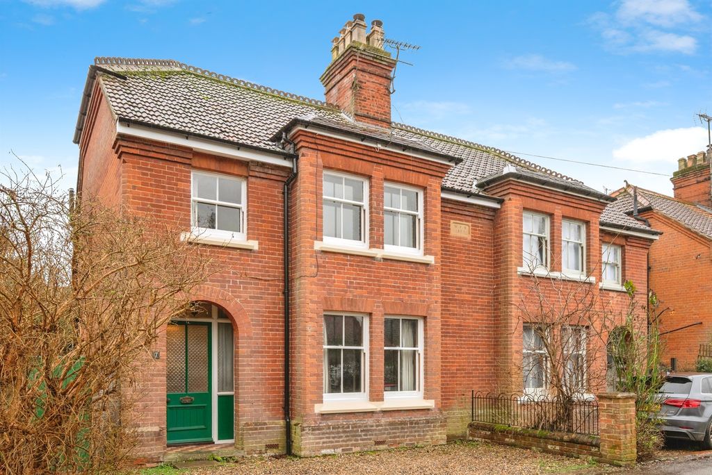 Property photo 1 of 24