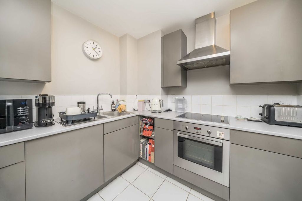 Property photo 3 of 8